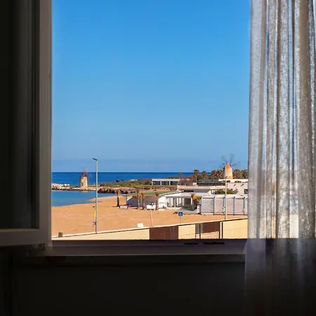 Mare E Mulini Apartament